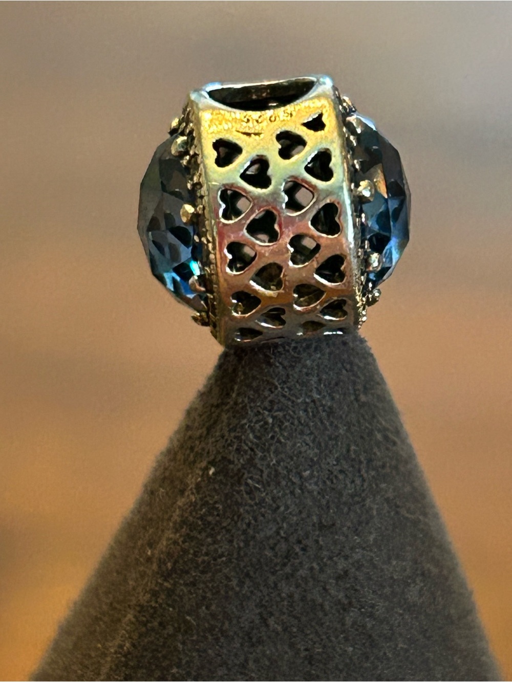 PANDORA Retired Glacier Blue Radiant Hearts Charm w/ Dark Blue Crystal Pavé S925 - Picture 10 of 11